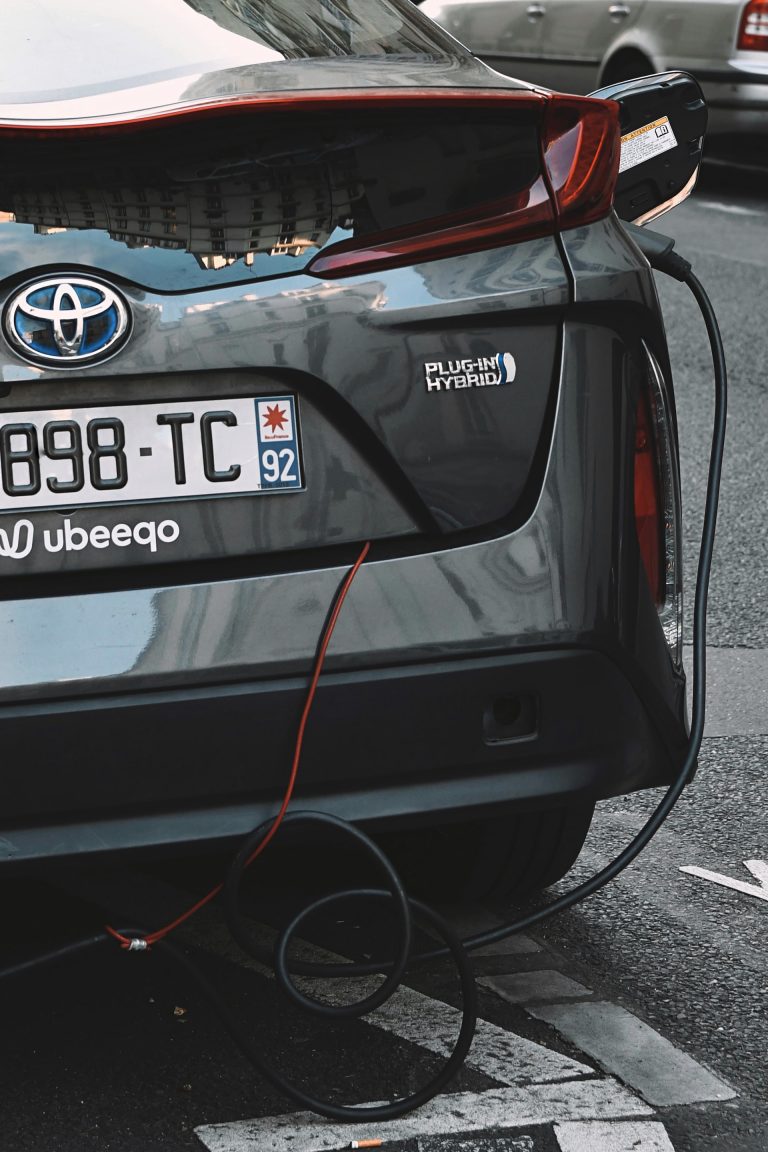 Read more about the article Hvad du skal vide om plug-in hybridbiler